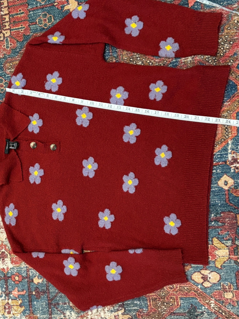Red flower sweater Large - Picture 3 of 6